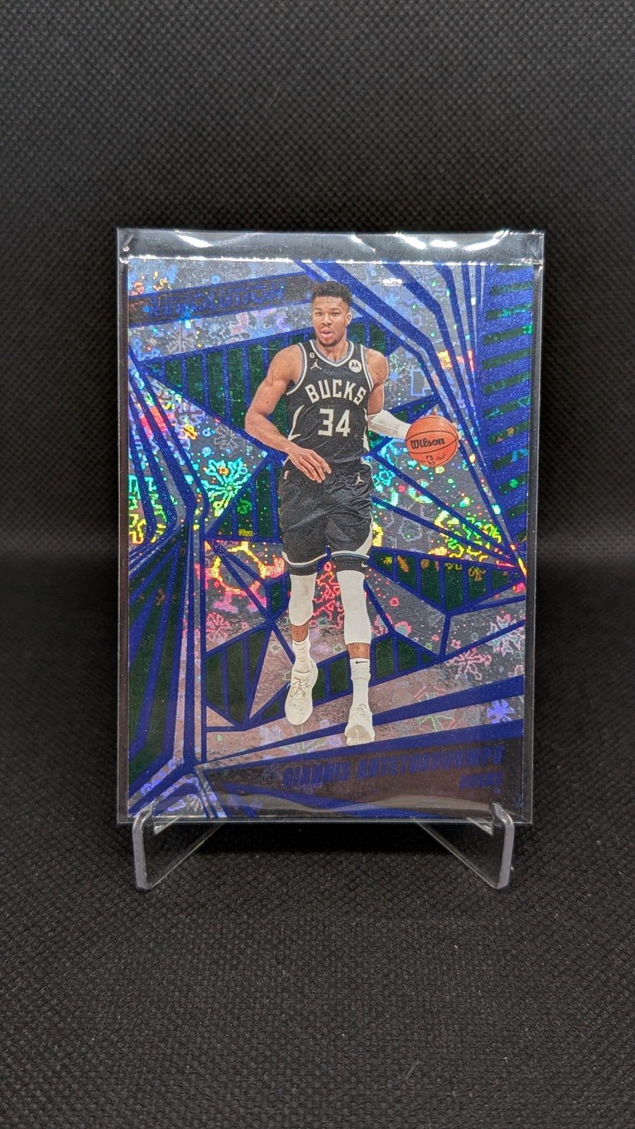 Giannis Antetokounmpo 2023-24 Panini Revolution #22 NBA basketball card